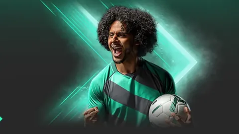 英超新王争霸：阿森纳领跑积分榜，6分优势笑傲江湖；桑德兰与埃弗顿战平，携手闯入前四风云榜！