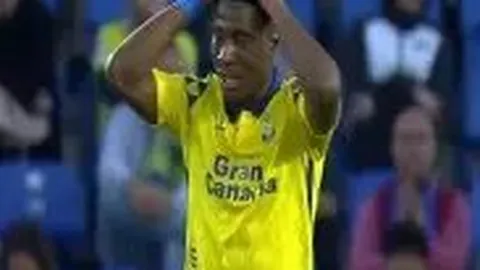 澳篮连战连捷，激战36人队凤凰，精彩对决不容错过！